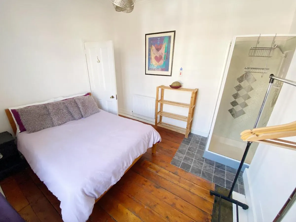 The Table House Close To Town & Beach Free Parking Bournemouth